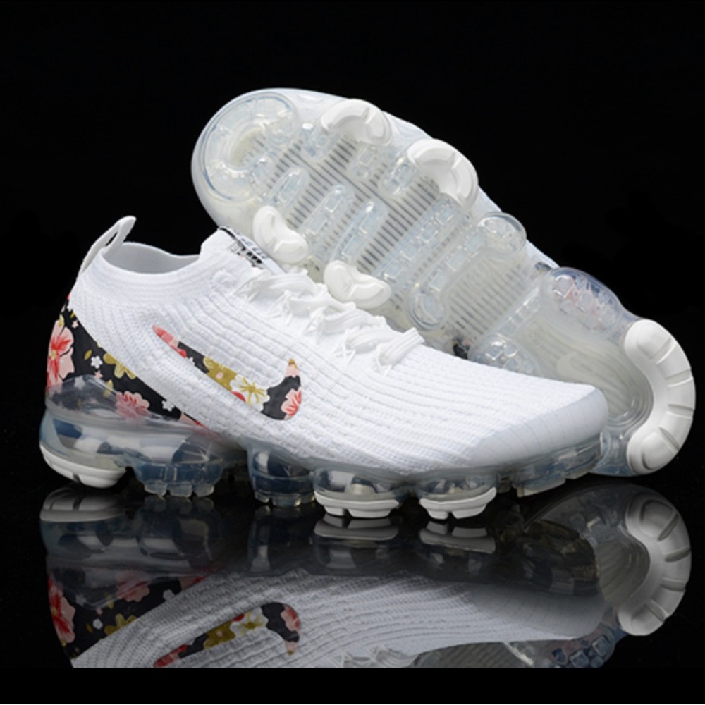 Nike Women's White and Floral Athletic Shoes - Picture 7 of 8